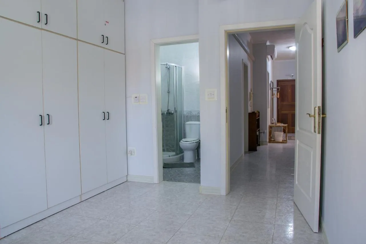 First Floor Corner Apartment Close To The Promenade Tban1-1 Marsaskala