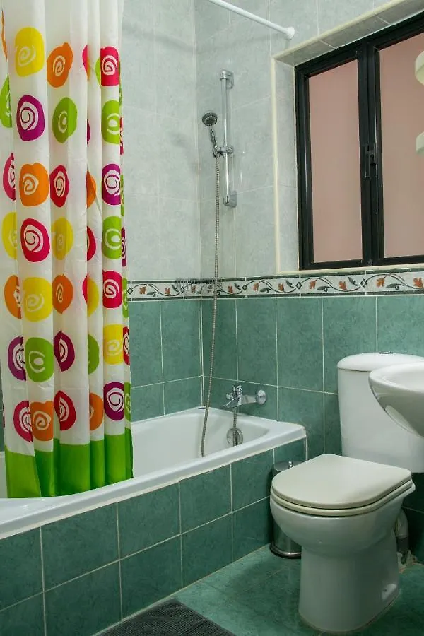 First Floor Corner Apartment Close To The Promenade Tban1-1 Marsaskala