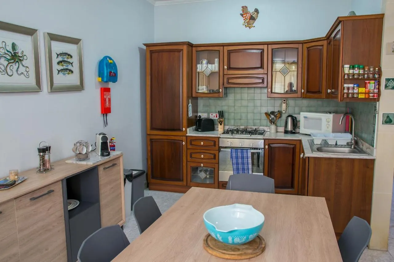 First Floor Corner Apartment Close To The Promenade Tban1-1 Marsaskala 0*,