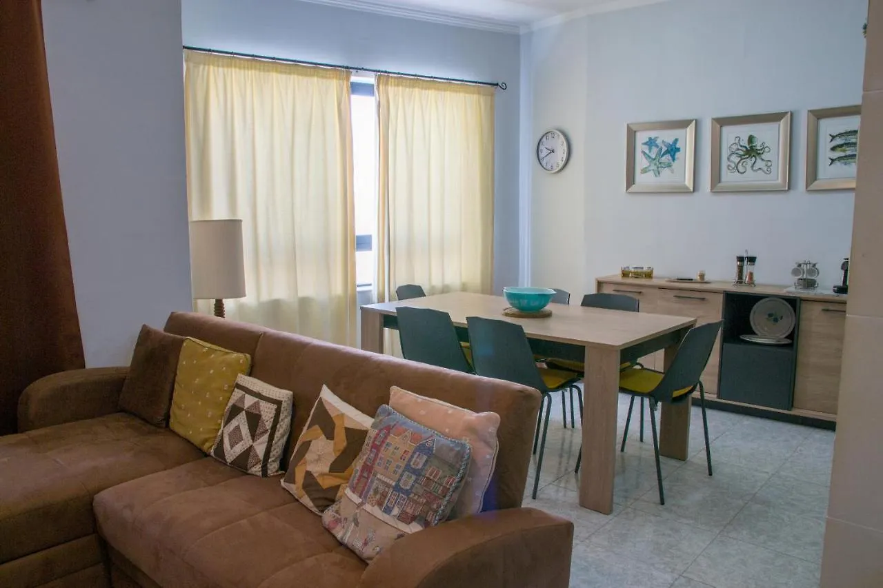 First Floor Corner Apartment Close To The Promenade Tban1-1 Marsaskala